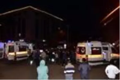 Son dakika haber: 1'i çocuk 2 kişinin yaralandığı kazayı, film gibi izlediler Son dakika haber: 1'i çocuk 2 kişinin yaralandığı kazayı, film gibi izlediler