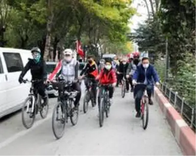 Afyonkarahisar'da pedallar Sevgi Yılı Projesi için çevrildi Afyonkarahisar'da pedallar Sevgi Yılı Projesi için çevrildi