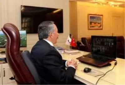 AİÇÜ'de 4. Uluslararası Ahmed-i Hani sempozyumu başladı AİÇÜ'de 4. Uluslararası Ahmed-i Hani sempozyumu başladı