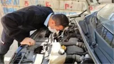Son dakika genel: Araç motoruna sıkışan kediyi itfaiye ekipleri kurtardı Son dakika genel: Araç motoruna sıkışan kediyi itfaiye ekipleri kurtardı