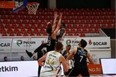 Basketbol Süper Ligi: Aliağa Petkim Spor: 82 - Beşiktaş : 72 Basketbol Süper Ligi: Aliağa Petkim Spor: 82 - Beşiktaş : 72