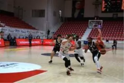 Basketbol Süper Ligi: Aliağa Petkim Spor: 82 - Beşiktaş : 72 Basketbol Süper Ligi: Aliağa Petkim Spor: 82 - Beşiktaş : 72