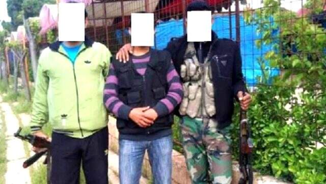 DEAŞ'lı teröristler Ankara'da keşif yaparken yakalandı! Evlerinden Avusturya'yı kana bulayan saldırının görüntüleri çıktı
