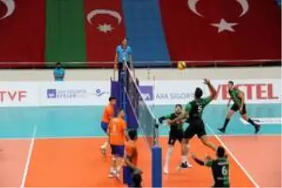 Efeler Ligi: Bingöl Solhan Spor: 3 İstanbul BBSK: 1 Efeler Ligi: Bingöl Solhan Spor: 3 İstanbul BBSK: 1