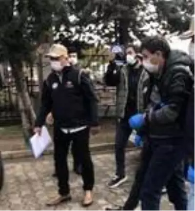 FETÖ üyelerini yurt dışına kaçırmaktan hüküm giyen cezaevi firarisi yakalandı (2) FETÖ üyelerini yurt dışına kaçırmaktan hüküm giyen cezaevi firarisi yakalandı (2)