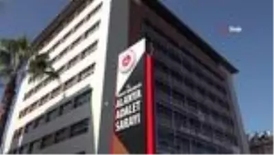 Girdikleri bahçeden 7 bin TL değerinde avokado çalan 3 şüpheli yakalandı Girdikleri bahçeden 7 bin TL değerinde avokado çalan 3 şüpheli yakalandı