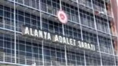 Girdikleri bahçeden 7 bin TL değerinde avokado çalan 3 şüpheli yakalandı Girdikleri bahçeden 7 bin TL değerinde avokado çalan 3 şüpheli yakalandı