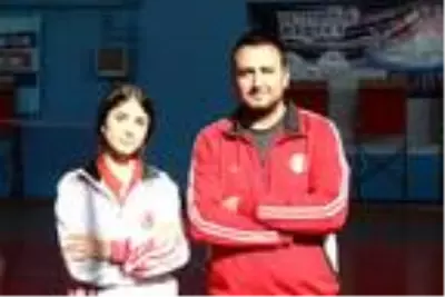Gönüllü olarak çalıştırdığı sporcuyu milli takıma kazandırdı Gönüllü olarak çalıştırdığı sporcuyu milli takıma kazandırdı