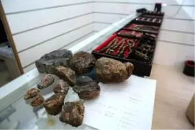 Köylülerin çıra zannedip yaktığı Bayburt Kehribar'ına Çin'den talep geldi Köylülerin çıra zannedip yaktığı Bayburt Kehribar'ına Çin'den talep geldi