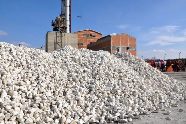 Kars Şeker Fabrikası'nda 63 ton pancar işlenecek
