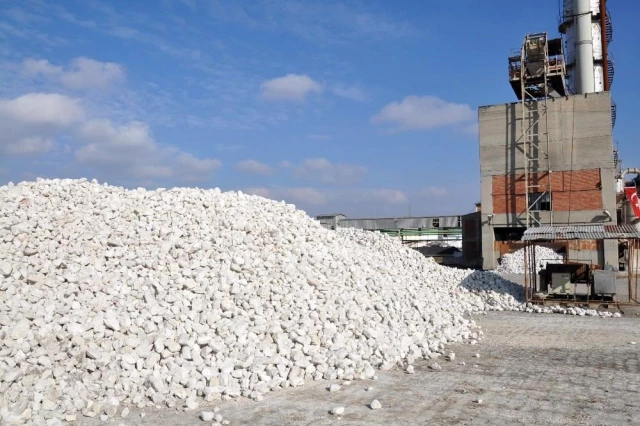 Kars Şeker Fabrikası'nda 63 ton pancar işlenecek