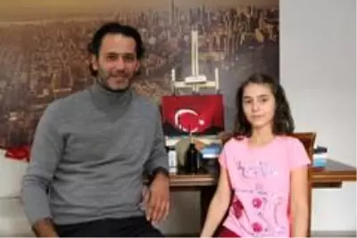 Kendi ormanını kurmak için hayallerini tuvale yansıtıyor Kendi ormanını kurmak için hayallerini tuvale yansıtıyor