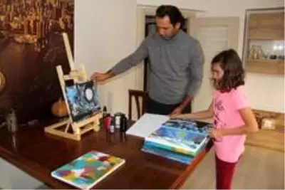 Kendi ormanını kurmak için hayallerini tuvale yansıtıyor Kendi ormanını kurmak için hayallerini tuvale yansıtıyor
