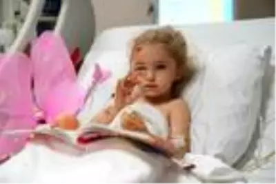 Minik Kuzey Deniz'den İzmir'de enkazdan kurtarılan Ayda ve Elif bebeğe duygulandıran mesaj