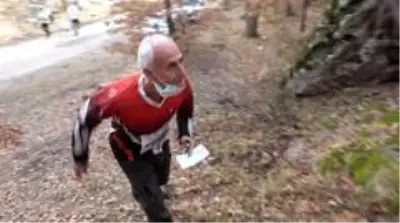 70'lik emekli öğretmen oryantiring şampiyonasında gençlere taş çıkarttı 70'lik emekli öğretmen oryantiring şampiyonasında gençlere taş çıkarttı