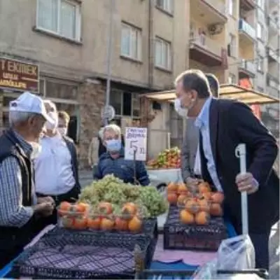 Seçer, Akdeniz ilçesinde esnafla bir araya geldi Seçer, Akdeniz ilçesinde esnafla bir araya geldi