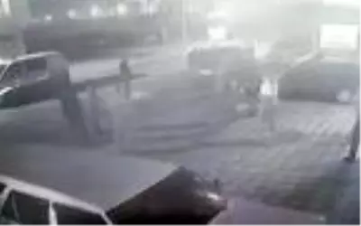 Sokak ortasında ateş açılarak öldürüldü Sokak ortasında ateş açılarak öldürüldü