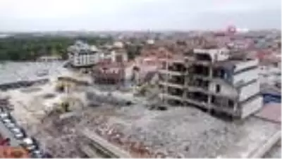 Tarihi dönüşüm için Mevlana Çarşısı'nın yıkımı tamamlandı Tarihi dönüşüm için Mevlana Çarşısı'nın yıkımı tamamlandı