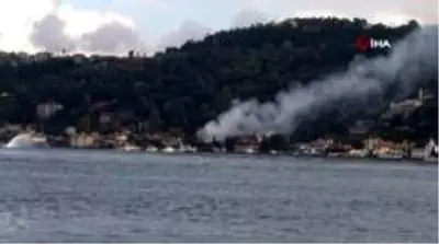 Tarihi Vaniköy Camii'ndeki yangına ilişkin Valilik'ten açıklama: 'Kontrol altına alındı' Tarihi Vaniköy Camii'ndeki yangına ilişkin Valilik'ten açıklama: 'Kontrol altına alındı'