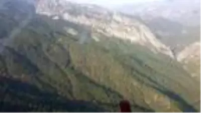 Yıldırım düştü, orman yangını çıktı Yıldırım düştü, orman yangını çıktı