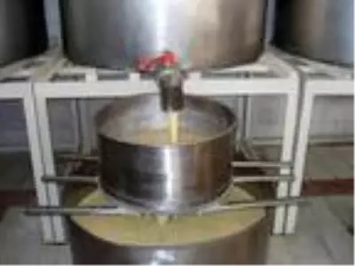 85 yıldır aynı dükkanda 4 kuşaktır aynı lezzetle boza yapıyorlar 85 yıldır aynı dükkanda 4 kuşaktır aynı lezzetle boza yapıyorlar