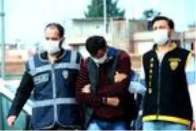 Adana'da haklarında kesinleşmiş hapis cezası bulunan 4 kişi yakalandı Adana'da haklarında kesinleşmiş hapis cezası bulunan 4 kişi yakalandı