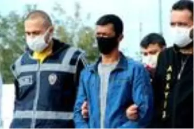 Adana'da haklarında kesinleşmiş hapis cezası bulunan 4 kişi yakalandı Adana'da haklarında kesinleşmiş hapis cezası bulunan 4 kişi yakalandı