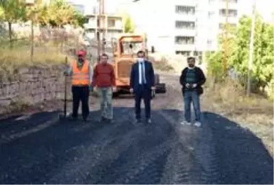 Ahlat'ta sıcak asfalt çalışması Ahlat'ta sıcak asfalt çalışması