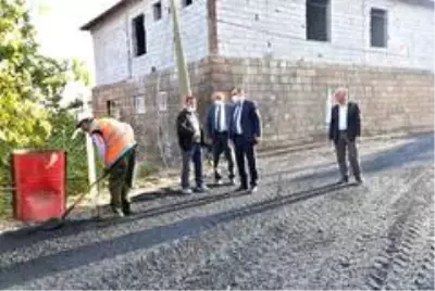 Ahlat'ta sıcak asfalt çalışması Ahlat'ta sıcak asfalt çalışması