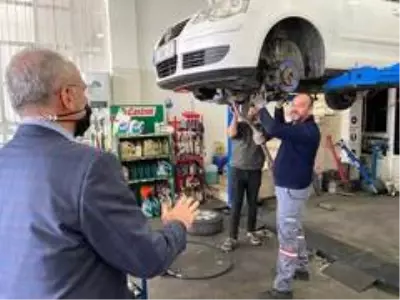 AK Parti Efeler İlçe Başkanlığı'ndan esnaf ziyareti AK Parti Efeler İlçe Başkanlığı'ndan esnaf ziyareti