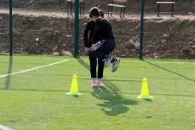 Son dakika... Akşehirli yönetmenden halter belgeseli Son dakika... Akşehirli yönetmenden halter belgeseli