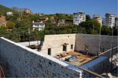 Alanya Gülevşen Cami'nde tarih yeniden ayağa kaldırılıyor Alanya Gülevşen Cami'nde tarih yeniden ayağa kaldırılıyor