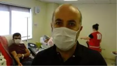 Arkadaşına plazma bulamadı, koronayı yenince Kızılay'a koştu Arkadaşına plazma bulamadı, koronayı yenince Kızılay'a koştu