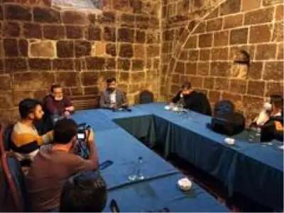Başkan Tanğlay gazetecilerle bir araya geldi Başkan Tanğlay gazetecilerle bir araya geldi