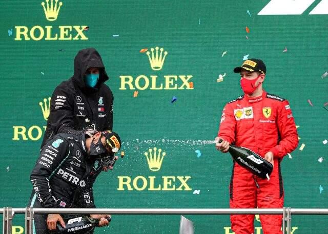 Cumhurbaşkanı Danışmanı iddiayı doğruladı! Formula 1 kutlamalarında şampanya kullanılmadı Cumhurbaşkanı Danışmanı iddiayı doğruladı! Formula 1 kutlamalarında şampanya kullanılmadı