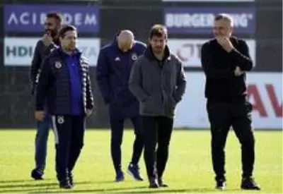 'En büyük hedefim bu sezon şampiyon olmak' diyen Emre'den Galatasaray'a gönderme 'En büyük hedefim bu sezon şampiyon olmak' diyen Emre'den Galatasaray'a gönderme