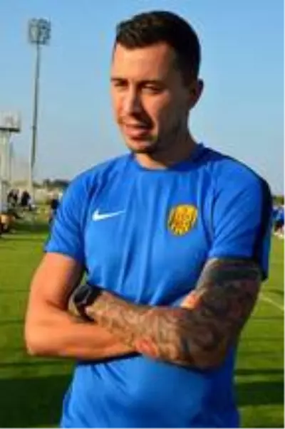 Emre Güral: Terimizin son damlasına kadar Ankaragücü taraftarı için savaşacağız Emre Güral: Terimizin son damlasına kadar Ankaragücü taraftarı için savaşacağız