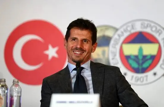 'En büyük hedefim bu sezon şampiyon olmak' diyen Emre'den Galatasaray'a gönderme 'En büyük hedefim bu sezon şampiyon olmak' diyen Emre'den Galatasaray'a gönderme