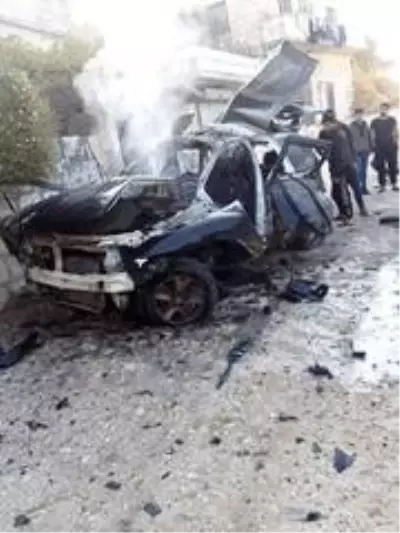 İdlib kırsalında bomba yüklü araç patladı: 3 yaralı İdlib kırsalında bomba yüklü araç patladı: 3 yaralı
