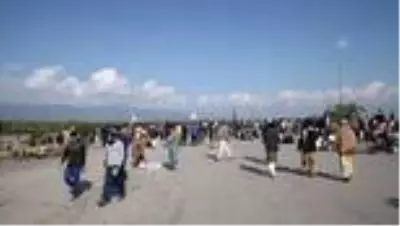 İSLAMABAD - Pakistan'da Fransa Cumhurbaşkanı Macron'un İslam karşıtı açıklamalarını protesto sürüyor İSLAMABAD - Pakistan'da Fransa Cumhurbaşkanı Macron'un İslam karşıtı açıklamalarını protesto sürüyor