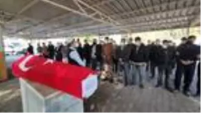 Kazada hayatını kaybeden Osmaniyeli polis toprağa verildi Kazada hayatını kaybeden Osmaniyeli polis toprağa verildi