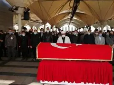 Son dakika haberi | KKTC'nin kuruluş yıl dönümünde vefat eden Kıbrıs Gazisi Mehmet Aksel son yolculuğuna uğurlandı Son dakika haberi | KKTC'nin kuruluş yıl dönümünde vefat eden Kıbrıs Gazisi Mehmet Aksel son yolculuğuna uğurlandı