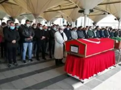 Son dakika haberi | KKTC'nin kuruluş yıl dönümünde vefat eden Kıbrıs Gazisi Mehmet Aksel son yolculuğuna uğurlandı Son dakika haberi | KKTC'nin kuruluş yıl dönümünde vefat eden Kıbrıs Gazisi Mehmet Aksel son yolculuğuna uğurlandı