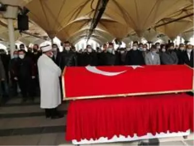 Son dakika haberi | KKTC'nin kuruluş yıl dönümünde vefat eden Kıbrıs Gazisi Mehmet Aksel son yolculuğuna uğurlandı Son dakika haberi | KKTC'nin kuruluş yıl dönümünde vefat eden Kıbrıs Gazisi Mehmet Aksel son yolculuğuna uğurlandı