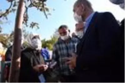 Koronavirüs tedavisi tamamlanan Bakan Soylu'dan İzmir'deki deprem bölgesinde açıklama Koronavirüs tedavisi tamamlanan Bakan Soylu'dan İzmir'deki deprem bölgesinde açıklama