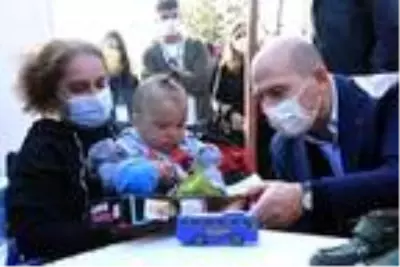 Koronavirüs tedavisi tamamlanan Bakan Soylu'dan İzmir'deki deprem bölgesinde açıklama Koronavirüs tedavisi tamamlanan Bakan Soylu'dan İzmir'deki deprem bölgesinde açıklama