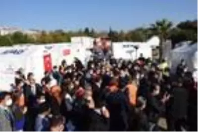 Koronavirüs tedavisi tamamlanan Bakan Soylu'dan İzmir'deki deprem bölgesinde açıklama Koronavirüs tedavisi tamamlanan Bakan Soylu'dan İzmir'deki deprem bölgesinde açıklama