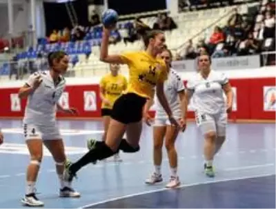 Muratpaşa Belediyespor, Avrupa'da tur atladı Muratpaşa Belediyespor, Avrupa'da tur atladı