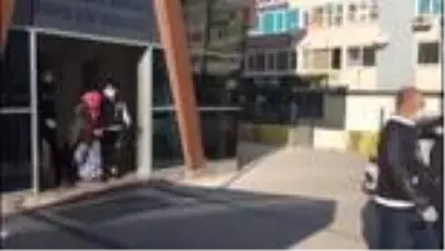 Otomobilden 200 bin lira çalan 3 şüpheli tutuklandı Otomobilden 200 bin lira çalan 3 şüpheli tutuklandı