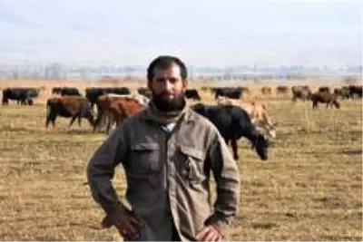 Sağır ve dilsiz kardeşler 20 yıldır çobanlık yapıyor